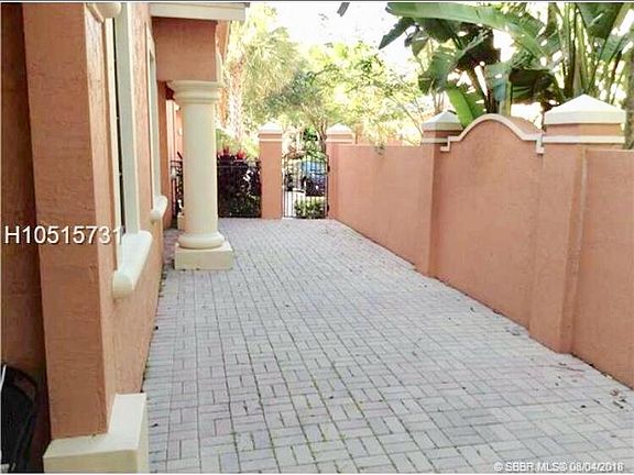 5th image of 2880 Kinsington Cir