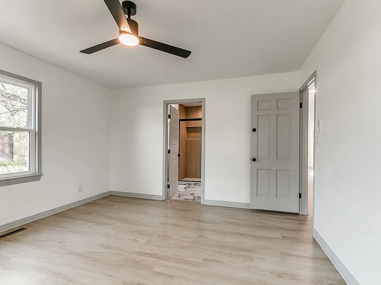 1805 N Philadelphia Ave — Photo 15