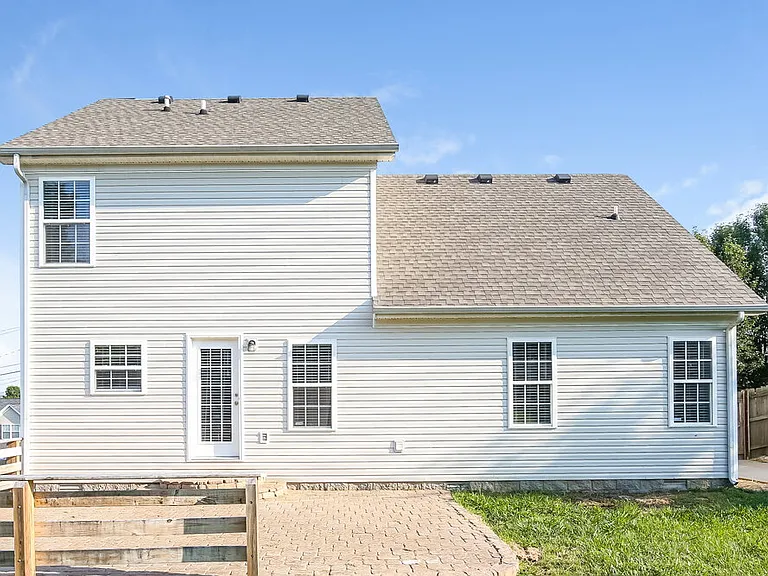 7016 Zither Ln — Photo 17
