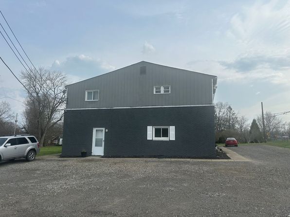 5885 Youngstown Hubbard Rd #4