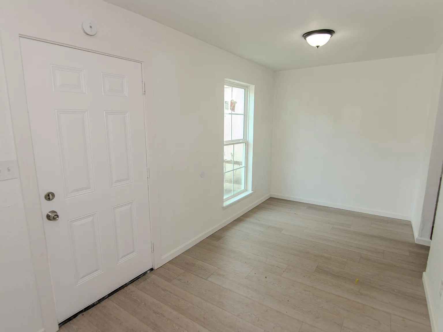 7867 Hamlet St — Photo 3