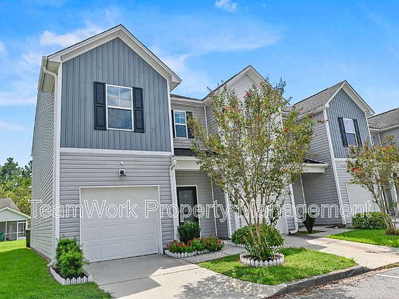 2nd image of 526 Truman Dr
