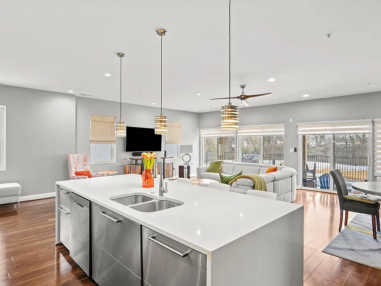 3145 Baybriar Rd — Photo 22
