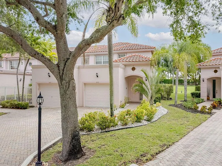 8050 Aberdeen Dr #202 — Photo 73