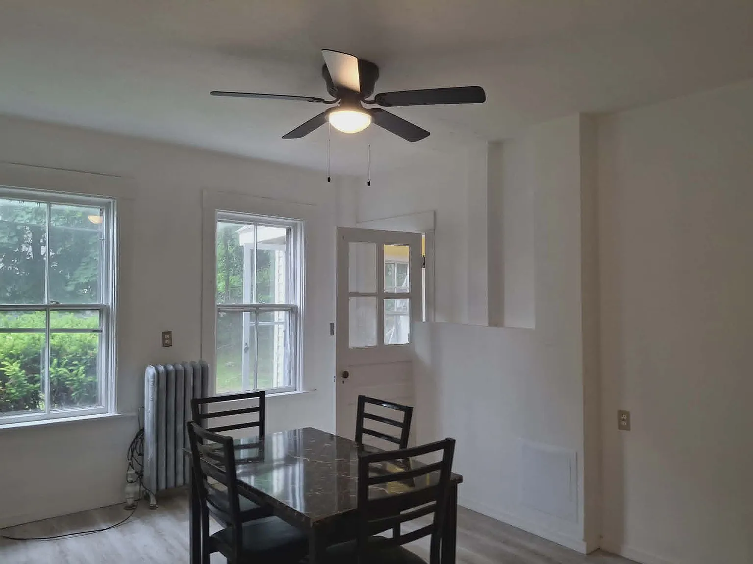 4 bed, 800 sqft, $2,400 — Photo 4