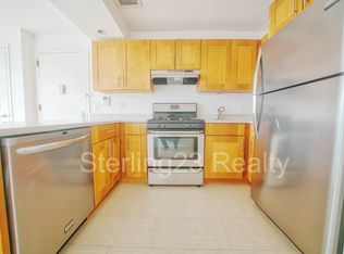2550 Crescent St APT 5B, Astoria, NY 11102
