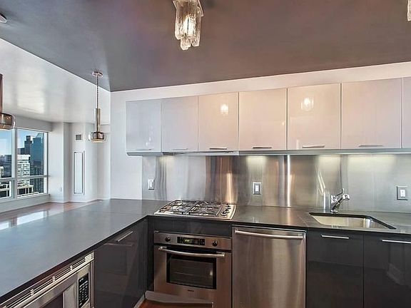 5th image of 350 W 42nd St APT 48D