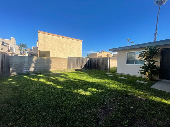 Private Front Yard