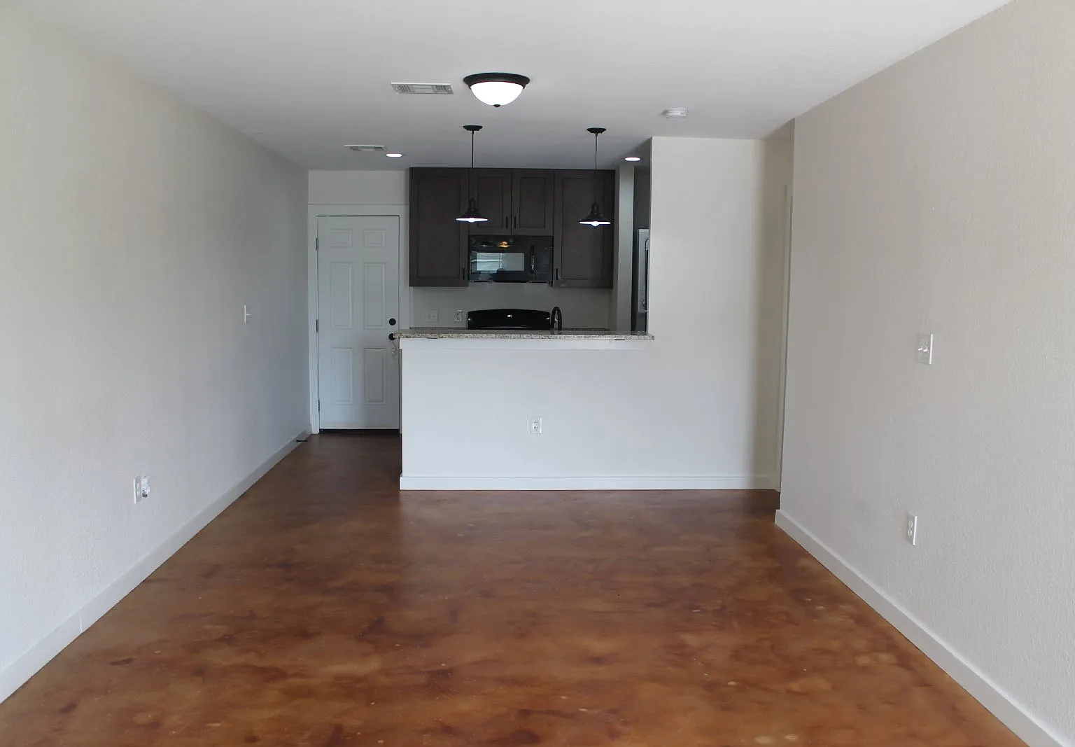 2 bed, 2.0 bath, 750 sqft, $1,000 — Photo 4