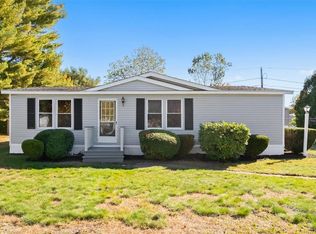 14 Valiant Dr, Coventry, RI 02816