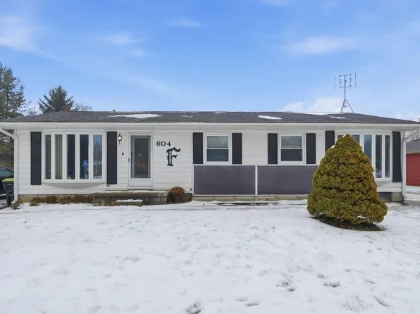 804 E High St, Greenville, MI 48838