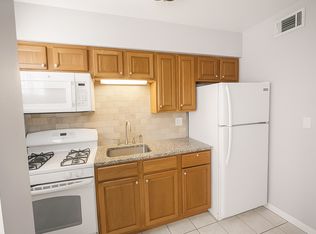 516 Mariedale Dr APT 2, Saint Louis, MO 63122