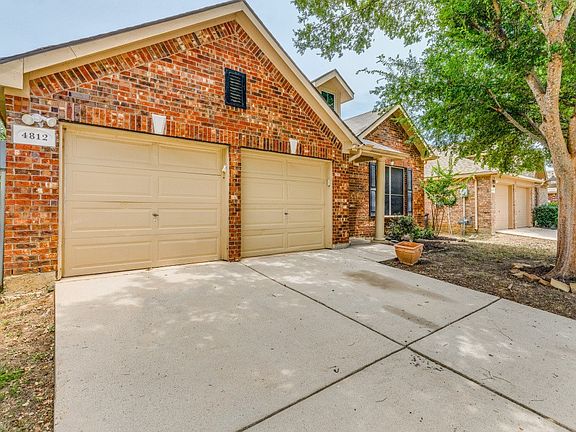 2nd image of 4812 Carrotwood Dr