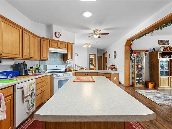 5th image of 2420 Liberty Ave