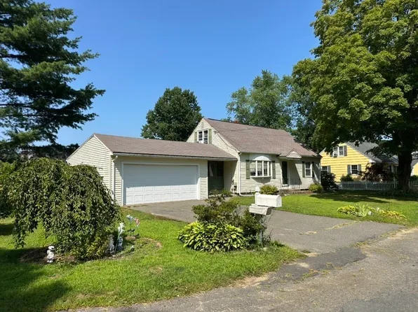 46 Evergreen Cir, Ludlow, MA 01056