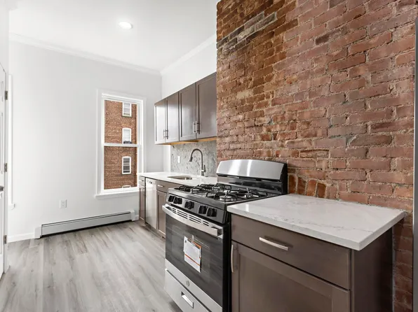 20 Saint Pauls Avenue image 4 of 18