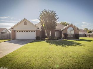 10 Sarahs Pl, Vilonia, AR 72173