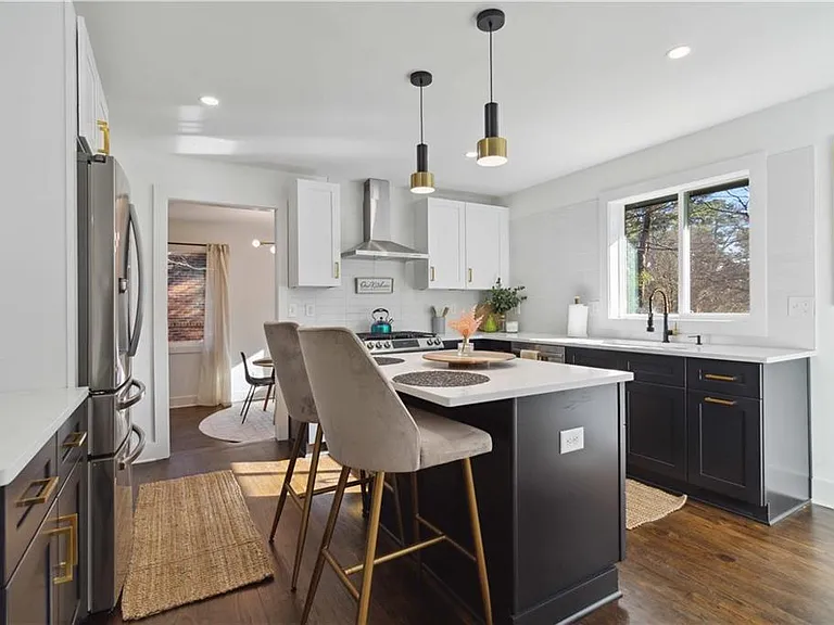 2995 Pasadena Dr — Photo 14