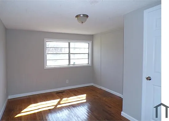 216 Kappa Ave S — Photo 6