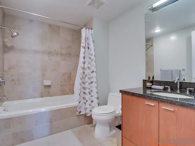 1199 Pacific Hwy #1204 — Photo 23