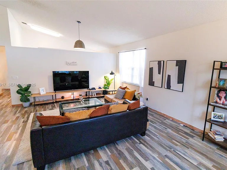 251 NW 151st Ave — Photo 3