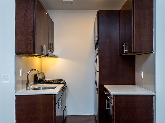 002_816_prospect_place_1a-8