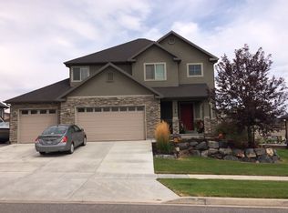 566 W Aspen Hills Blvd, Saratoga Springs, UT 84045