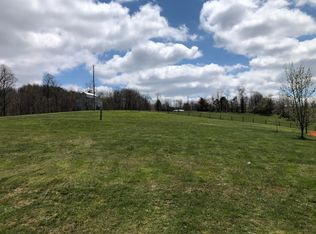 267 Rolling Pasture Rd, Rainelle, WV 25962