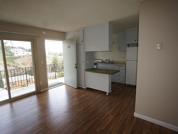 2nd image of 1767 Torrance St APT 318