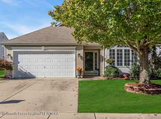 5 Saint Andrews Rd, Jackson, NJ 08527