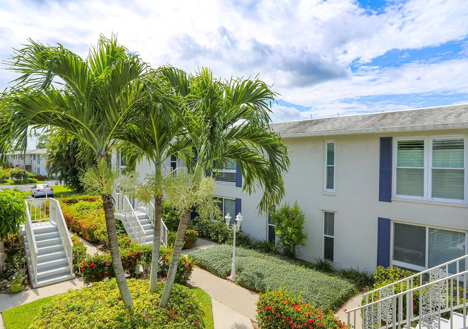 Glades Country Club 2/2 With Golf Beautiful Unit Ready For You To Rent Seasonally — Photo 2
