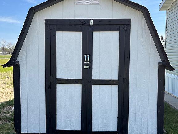 Exterior Image-1-Adventure 345 Parke Place