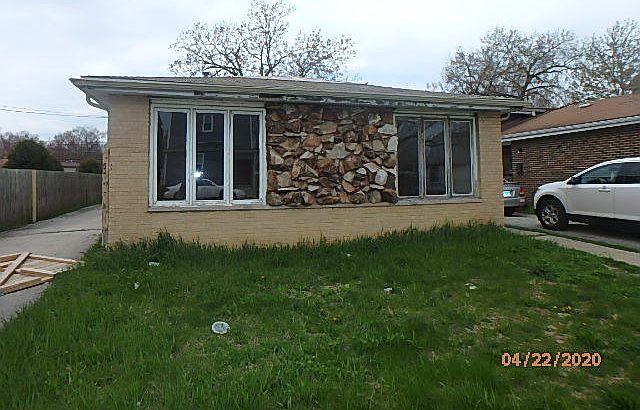 1st image of 11860 S Vincennes Ave
