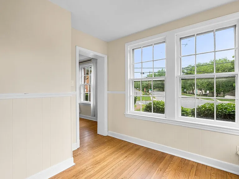 2200 Windham Ln — Photo 16