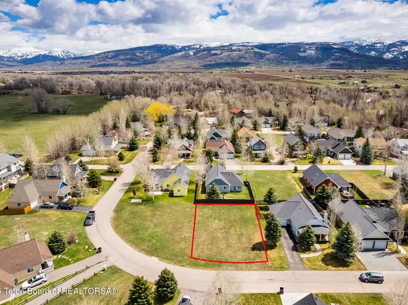 799 Streamside St, Driggs, ID 83422