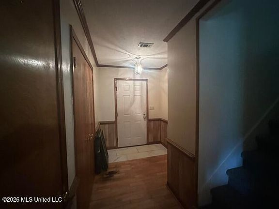 5th image of 2167 Cleary Rd