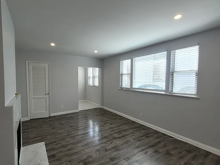 Oakhurst Apartments — Photo 39