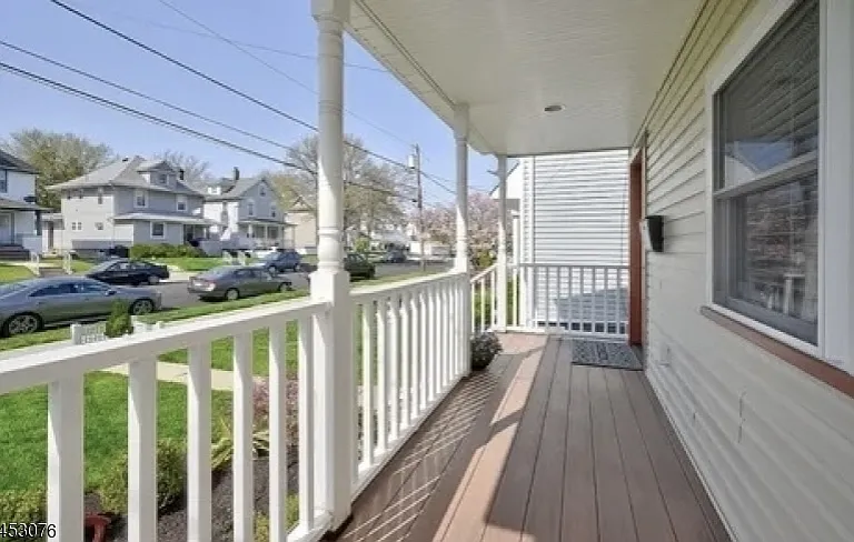 443 Downer St — Photo 2