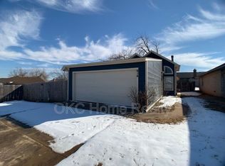 814 NE 17th Ct, Moore, OK 73160