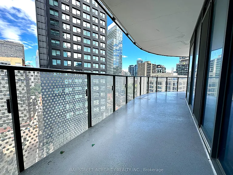 11 Wellesley St W #1111 — Photo 19