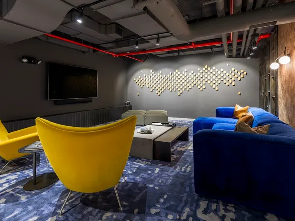 776 Sixth Avenue image 10 of 70