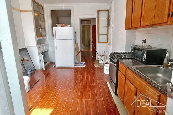 Rented by Ideal Properties Group | media 4