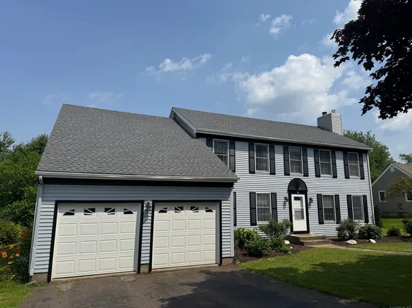 16 Snow Ridge South, Middletown, CT 06457