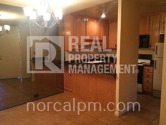 4th image of 2208 Woodside Ln Unit 2