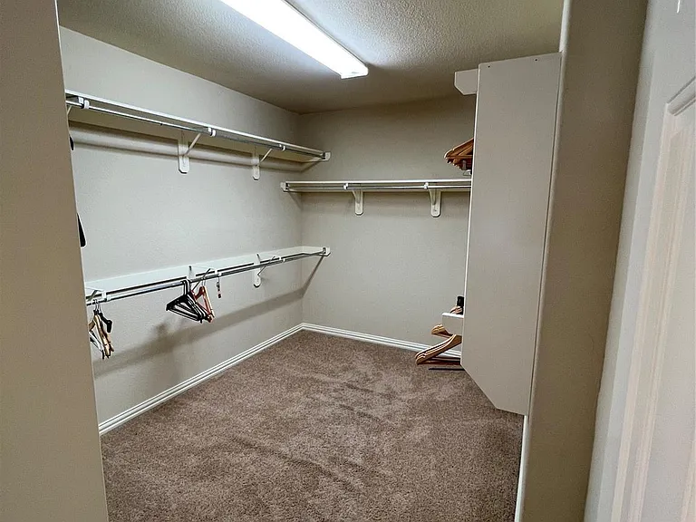 5503 Baby Blue Ln — Photo 22