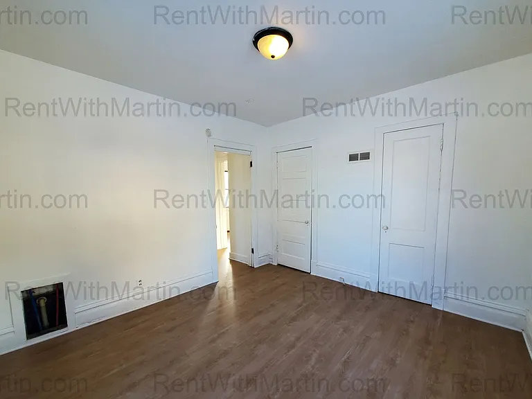 824 Logan Ave — Photo 13