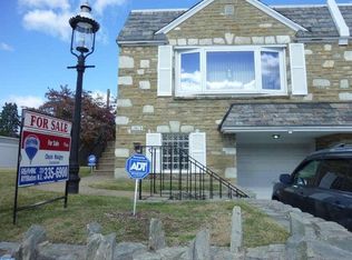 2909 Walnut Hill St, Philadelphia, PA 19152