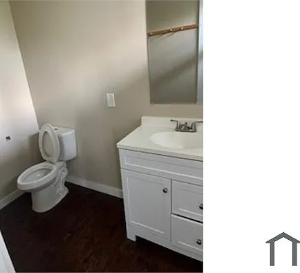 4 bed, 2000 sqft, $2,150 — Photo 3