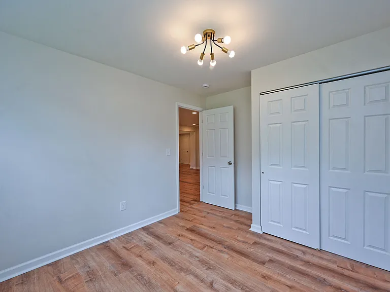 8320 Monroe Ave — Photo 25