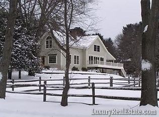 6 Mill Rd, Ipswich, MA 01938